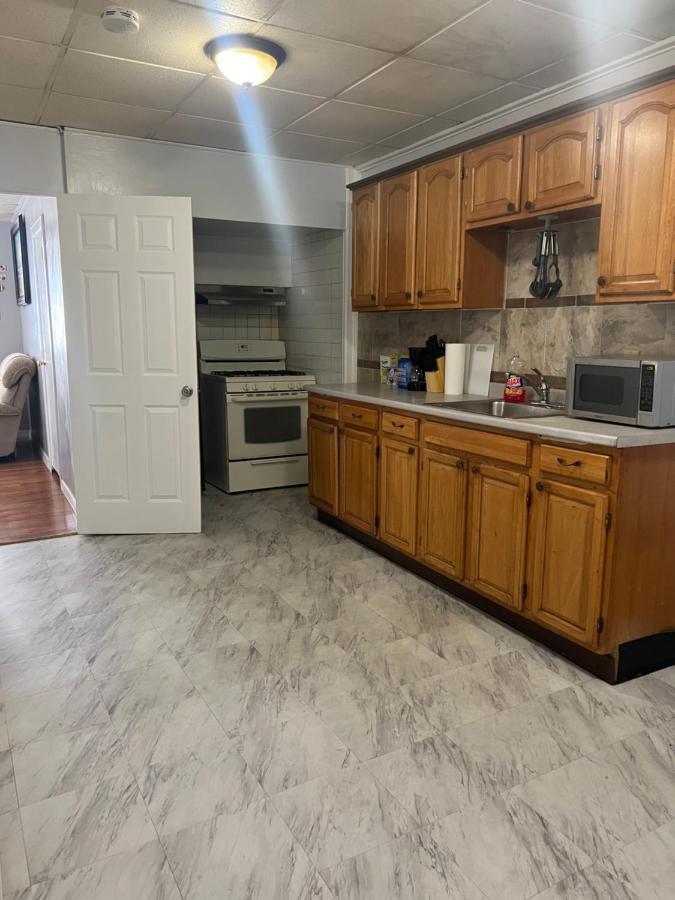 Lovely Three Bedroom Apartment Near Jersey City And Newyork Linden Ngoại thất bức ảnh